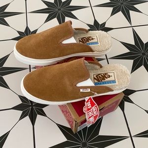 Classic Mule Vans in Chimpmunk/marshmallow Sherpa lined